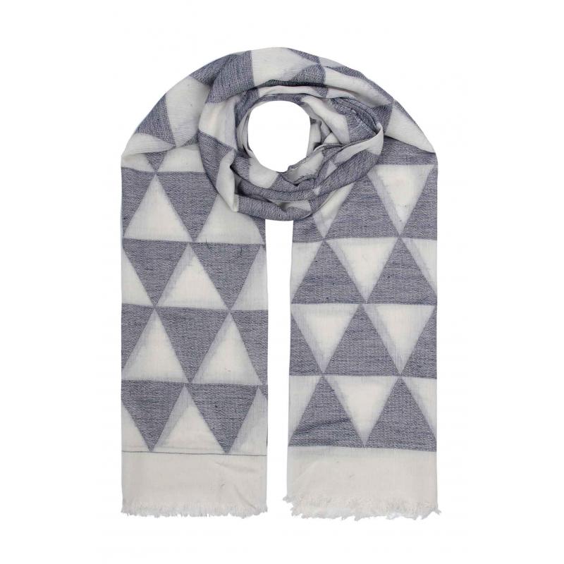 AB1795-68 Viscose Scarf with Triangle Pattern and Frayed Edge