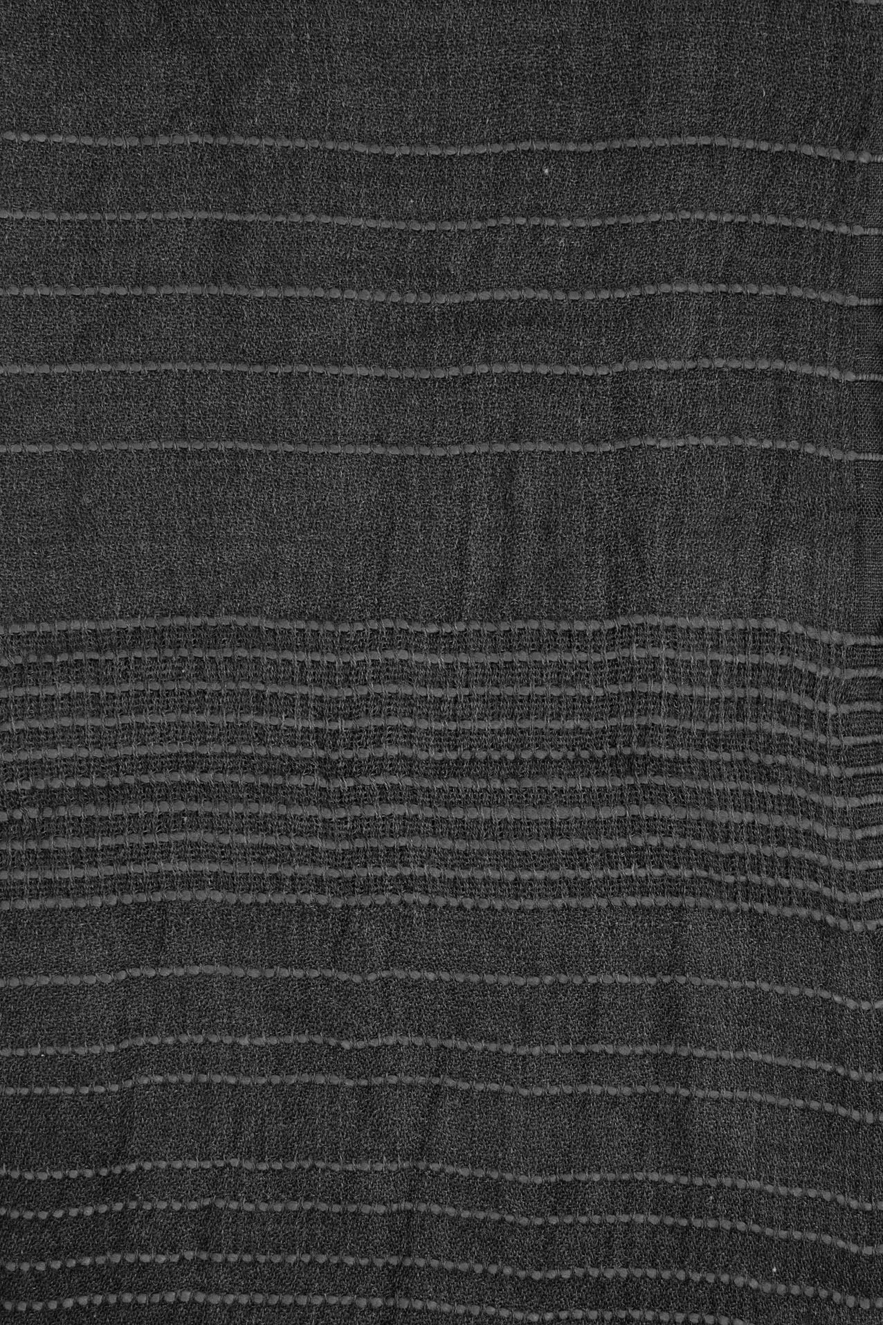 AB16145-106 Simple Scarf with Stripes and Frayed Edges