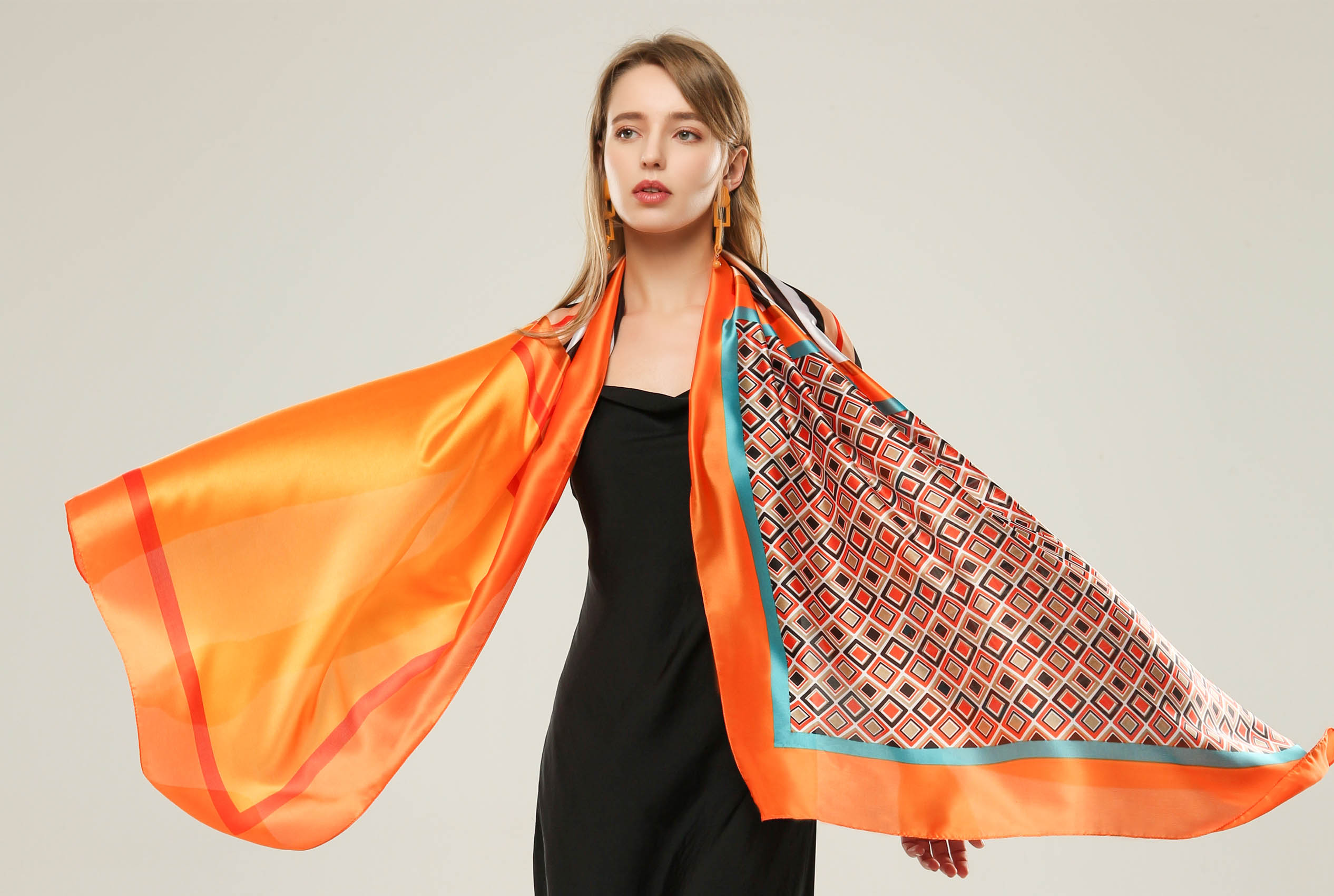 SF20110-173 Small-Grids Print Silk Scarf