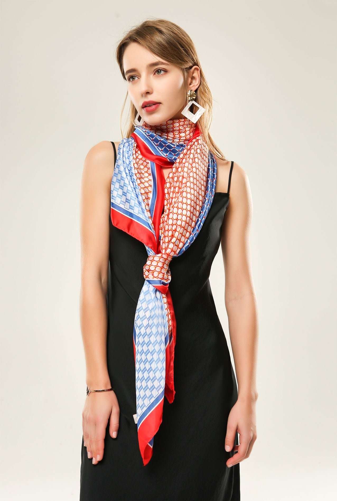 SF20110-176 Geometric Shapes Silky Scarf