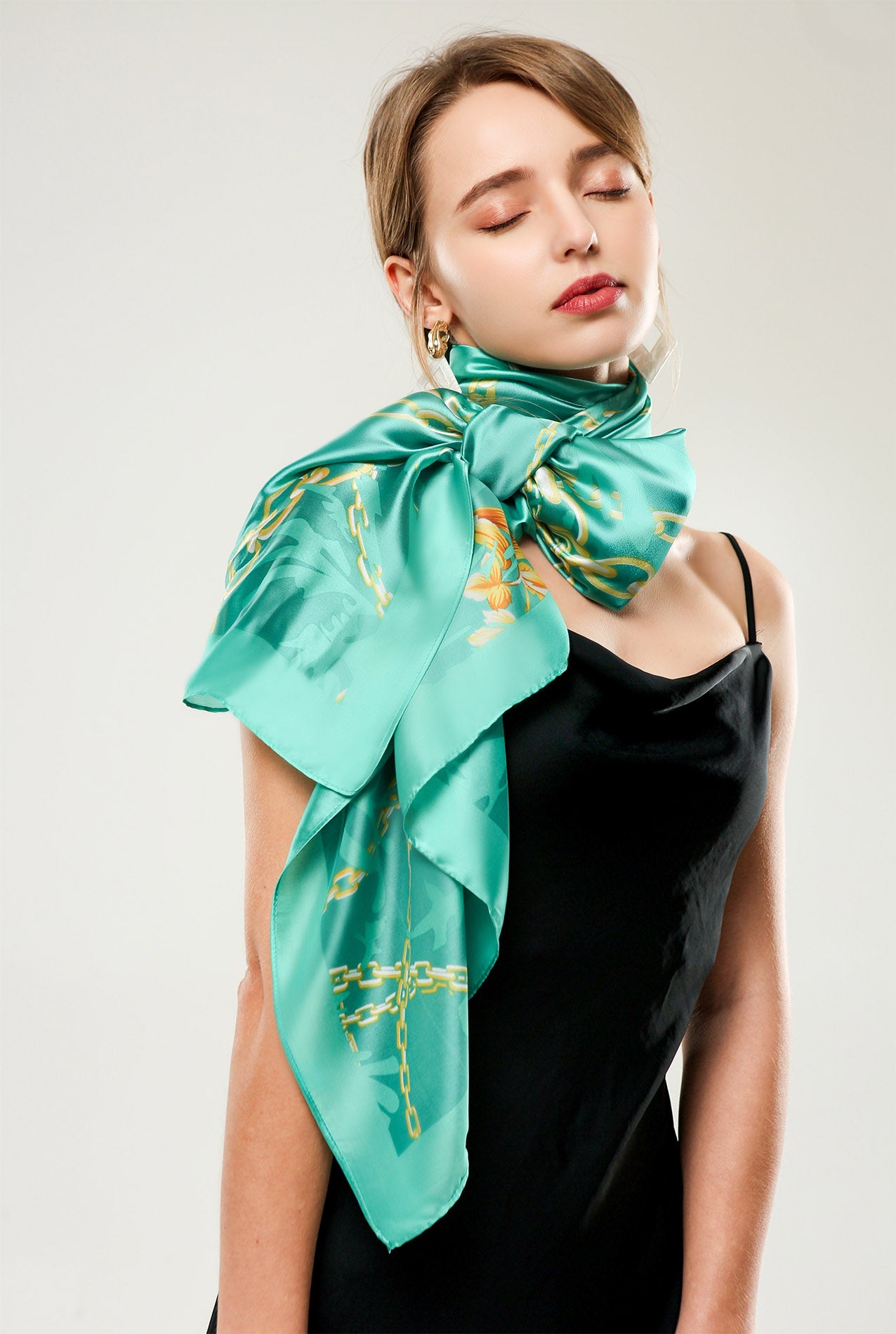 SF20110-177 Printed Chains Silk Mix Scarf