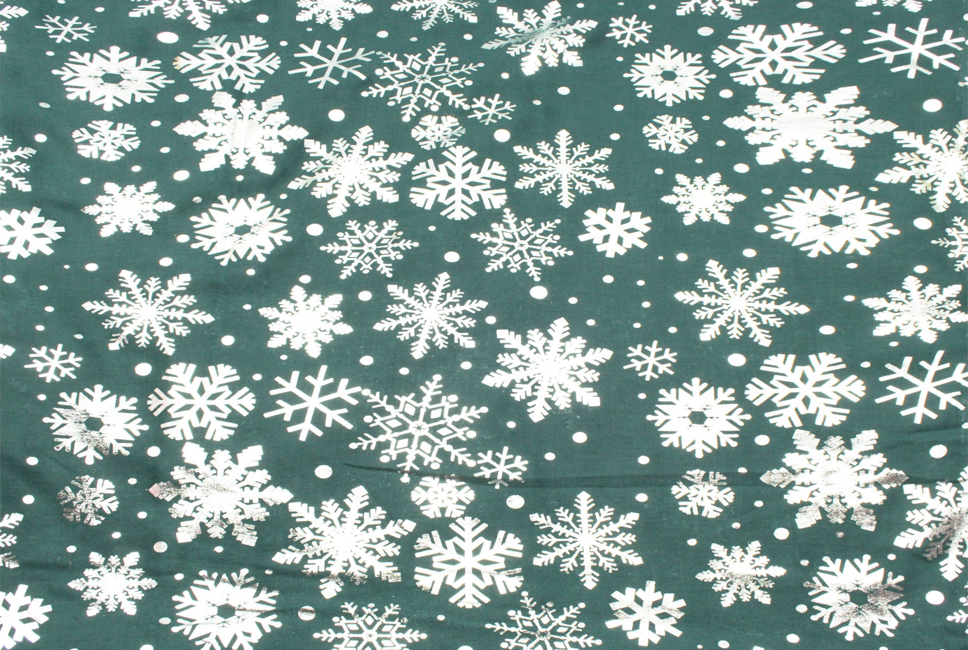 SF21058-656 Silver Foil Snow Flake Scarf