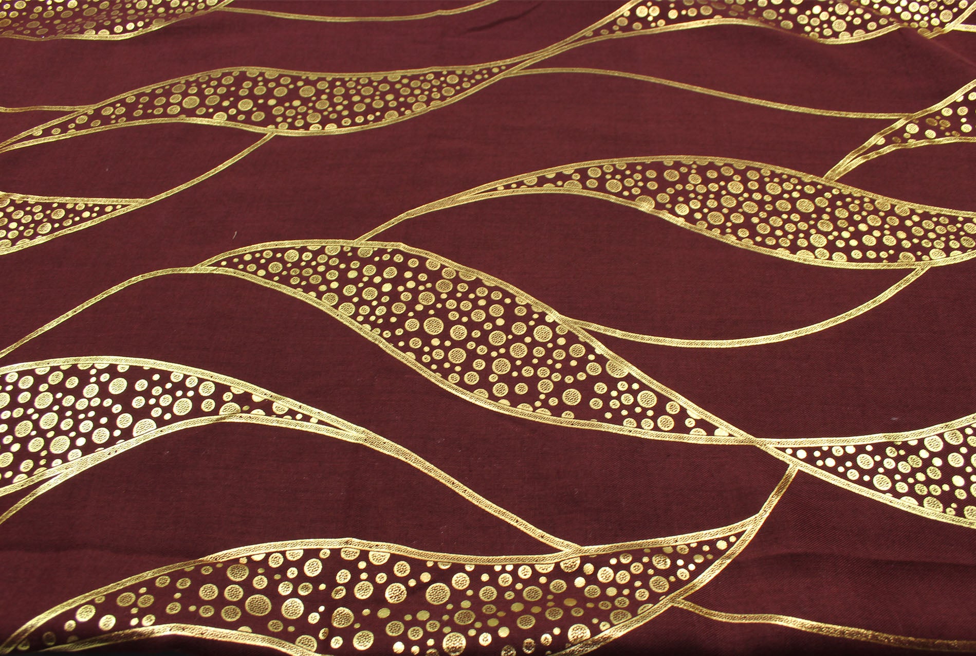 SF21058-659 Gold Foil Print Fashion Scarf