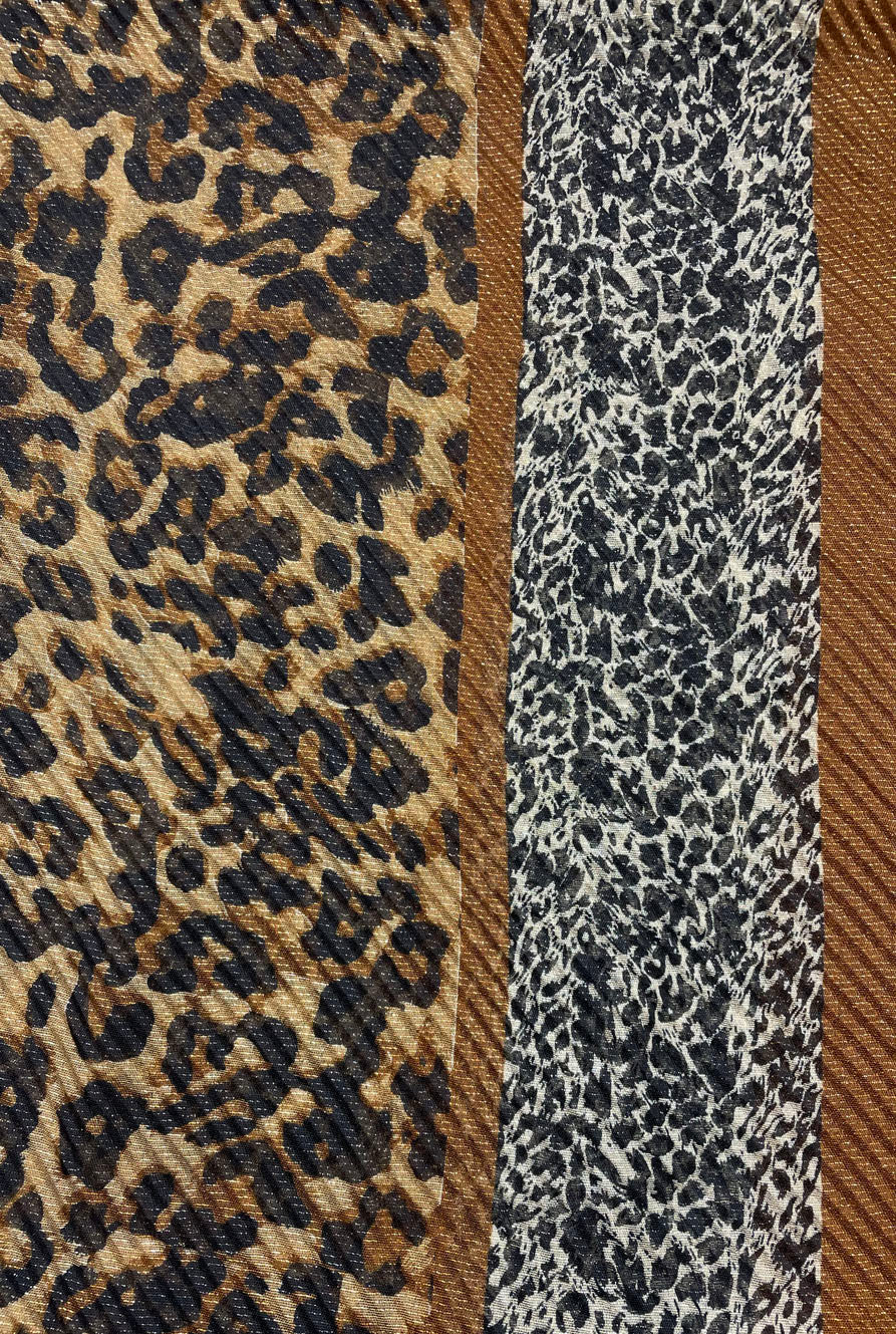 SF21070-617 Wave Texture Scarf with Leopard Print