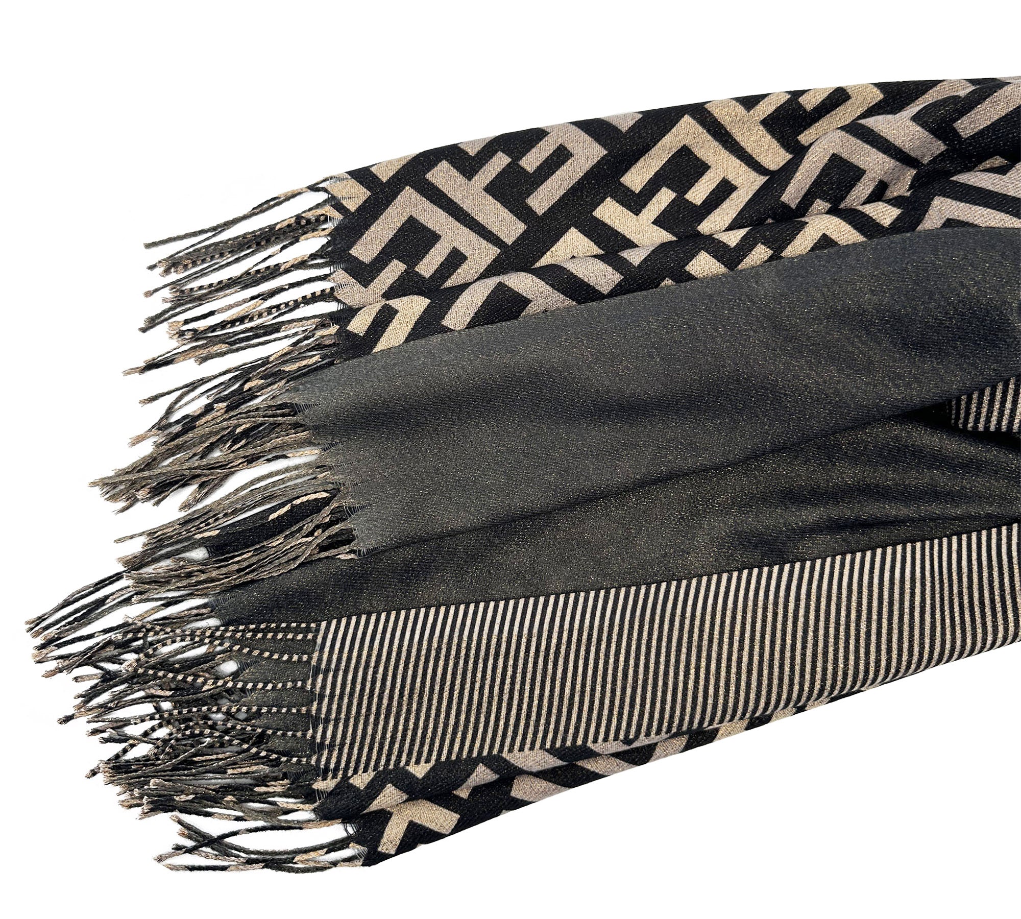 SF2416-112 Geometric Interlocking Pattern Scarf with Tassels