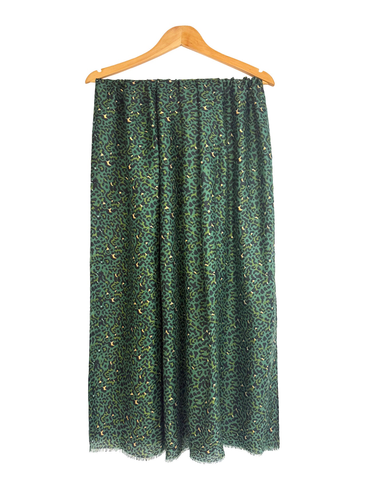 SF25105-282 Leopard Printing Scarf with Gold Foil Detail