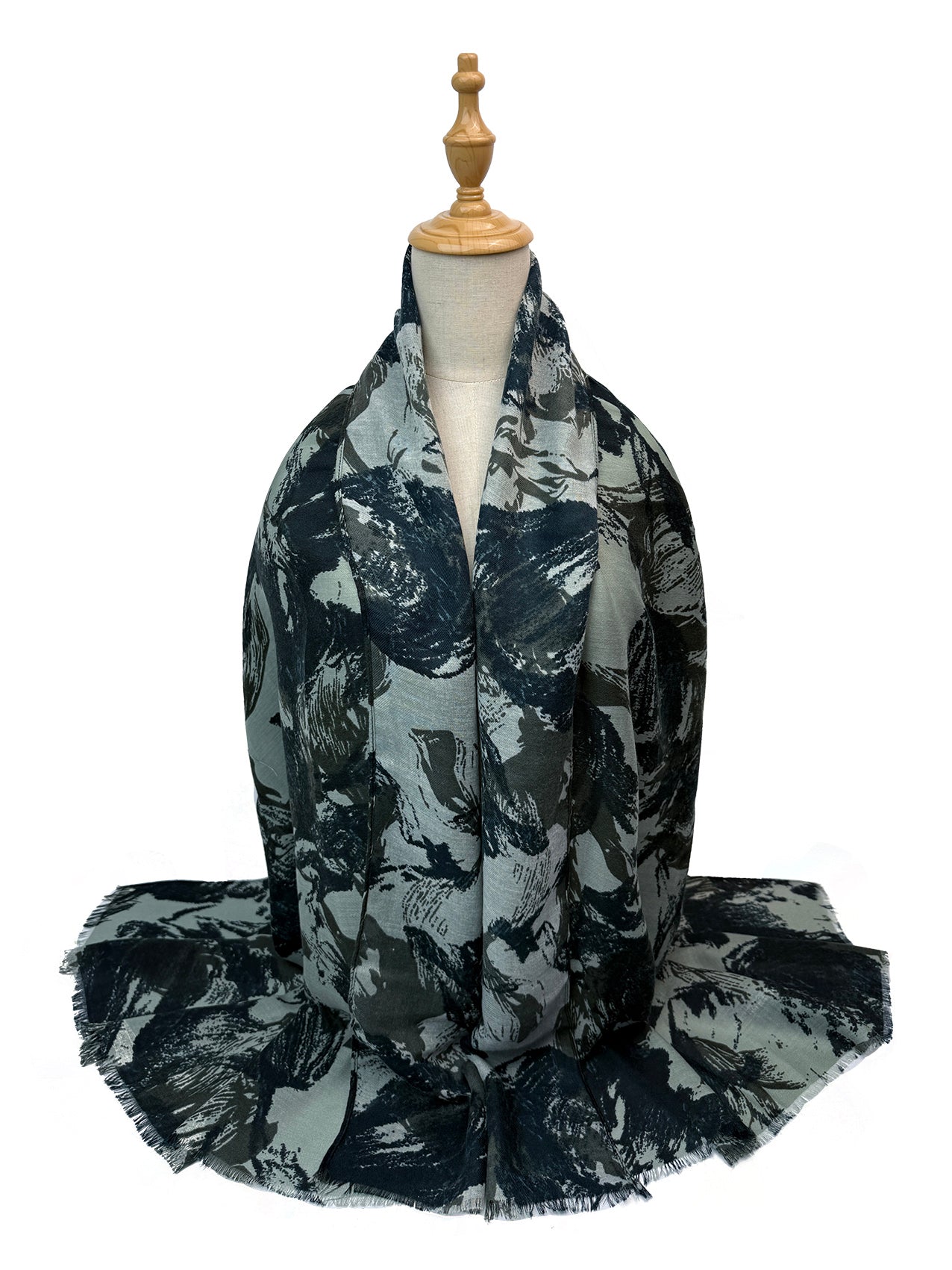SF26090-423 Expressive Floral Print Scarf