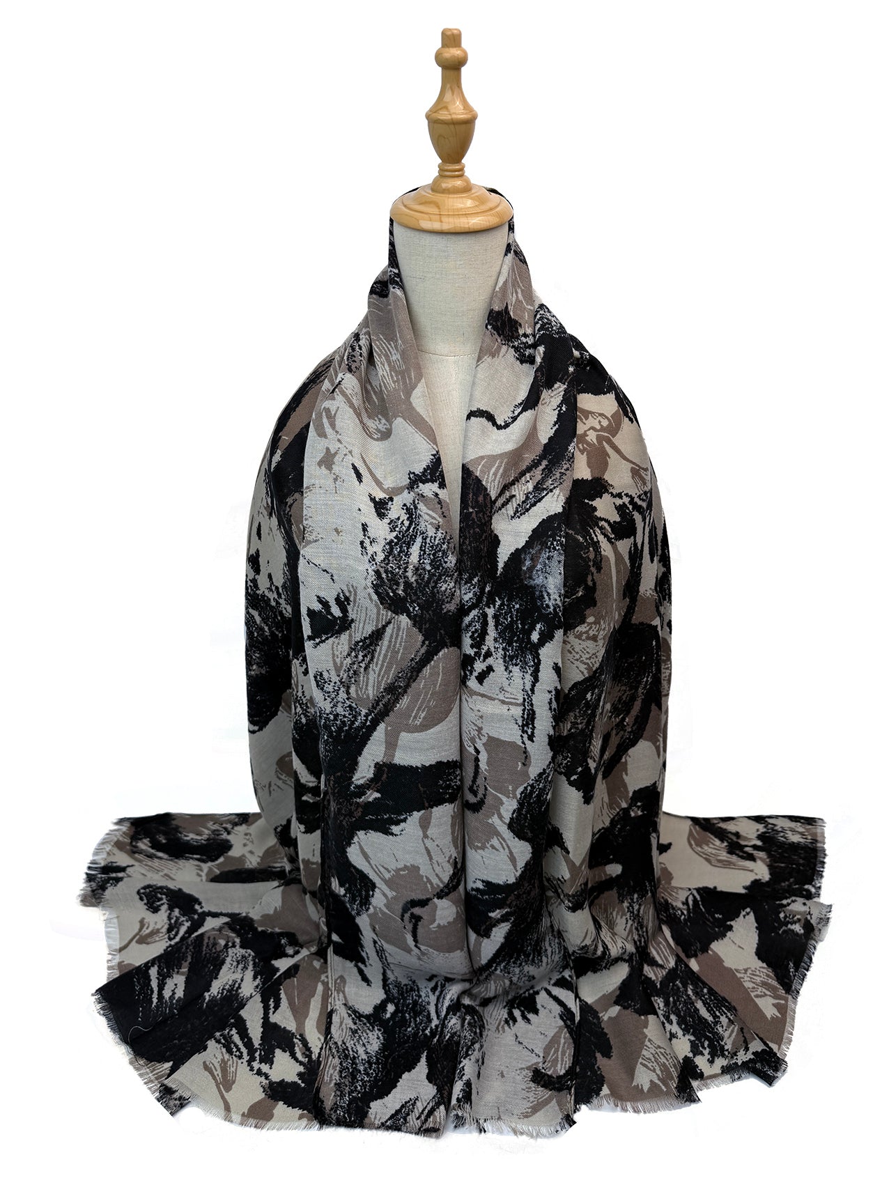 SF26090-423 Expressive Floral Print Scarf