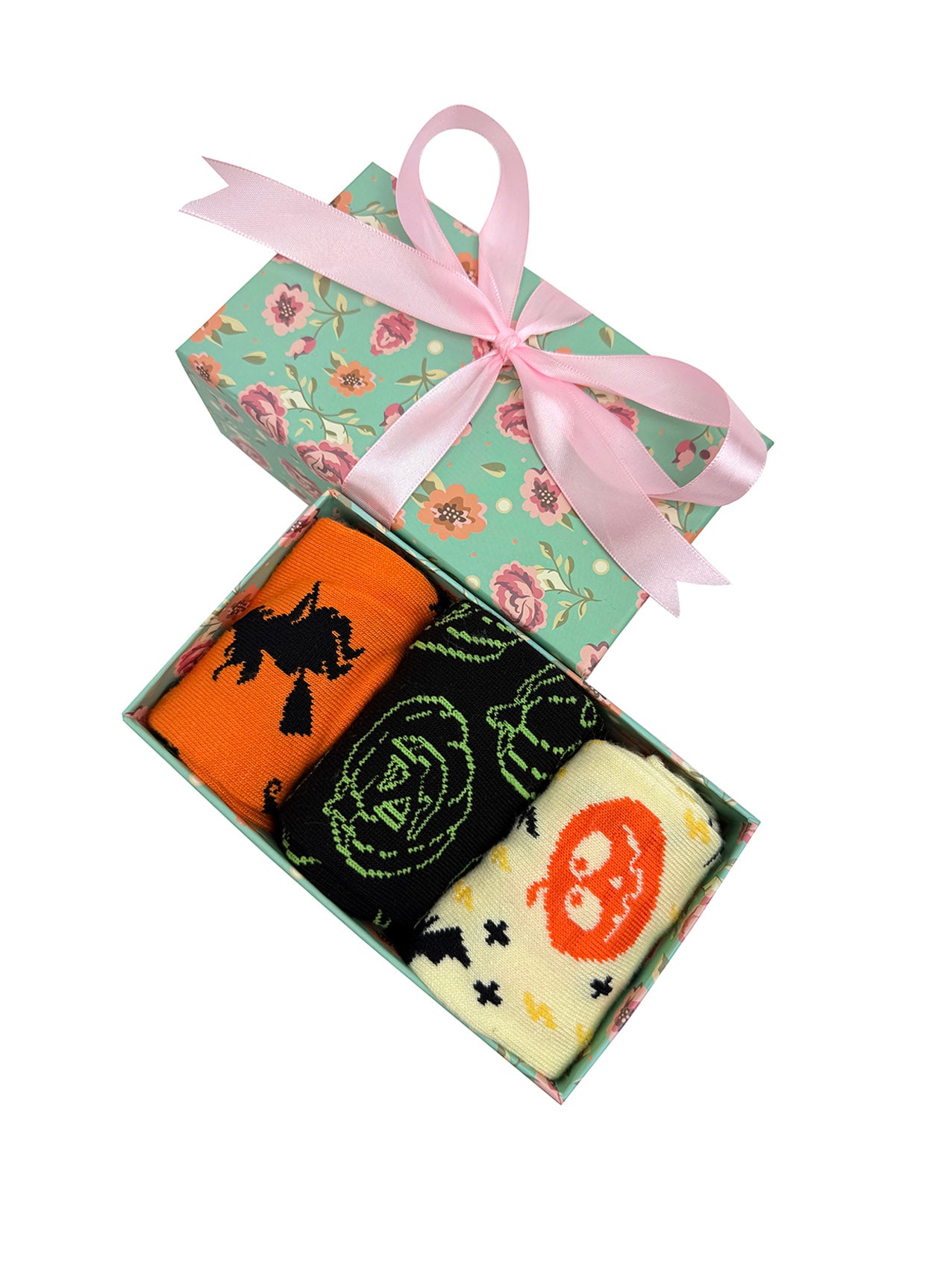 SK-48 A Gift Box of 3 Pairs of Halloween Themed Bamboo Socks