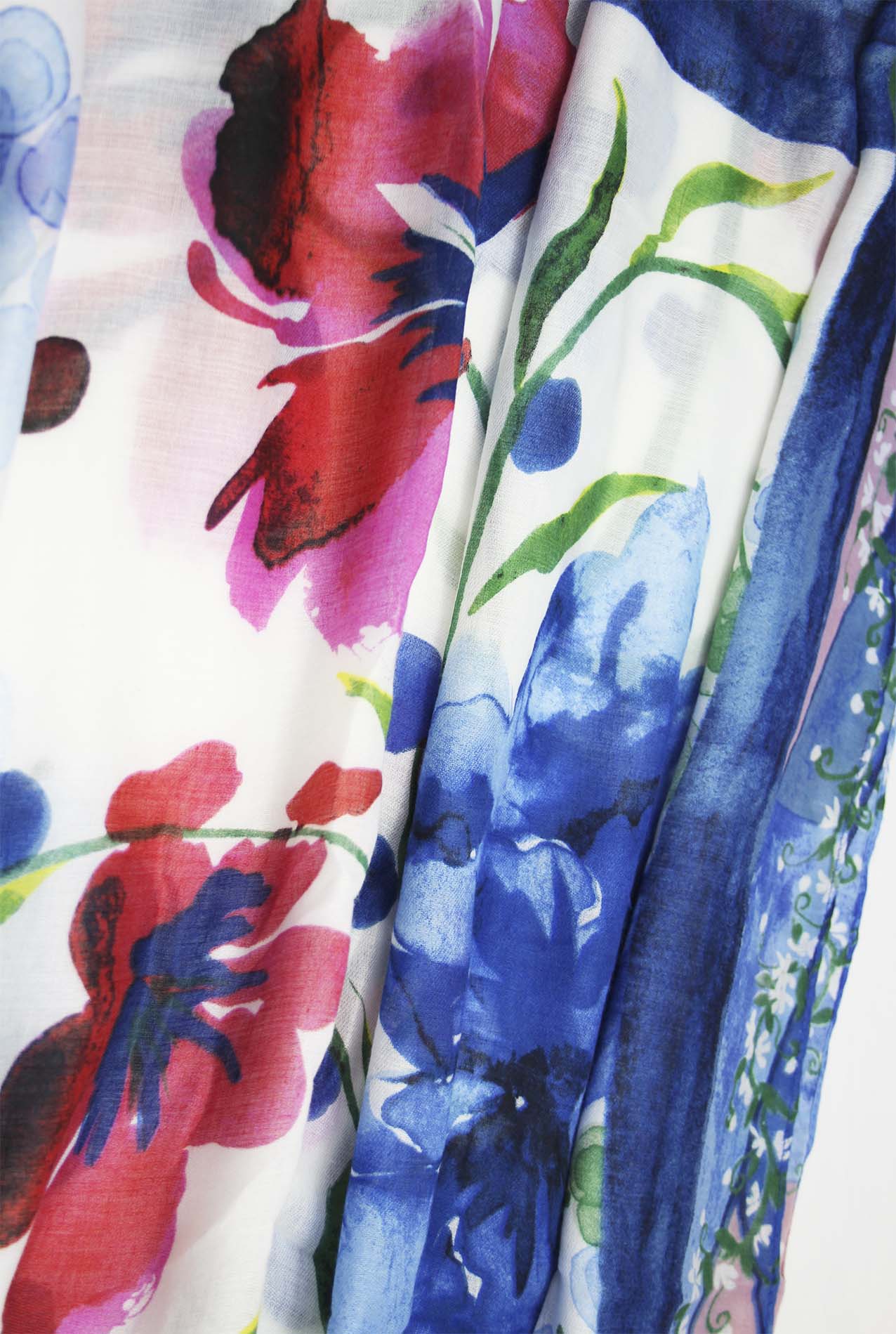 SF1995-041 Soft Printed Scarf with Bright Florals